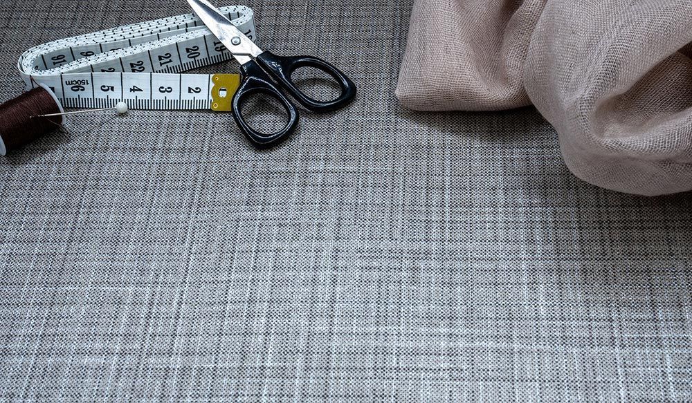 Silver & Brown Lined - NE37